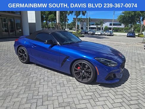 Certified 2025 BMW Z4 M40i w/ Premium Package image 11