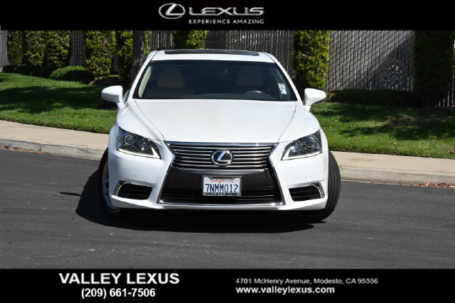 Used 2015 Lexus LS 460 w/ Comfort Package RWD image 2