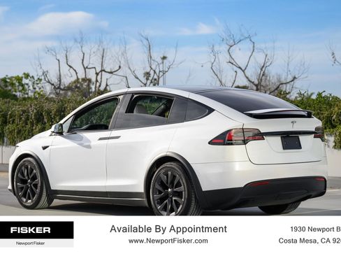 Used 2023 Tesla Model X image 10