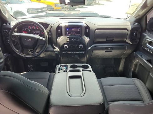 Used 2022 Chevrolet Silverado 1500 Custom Trail Boss AWD/4WD image 12