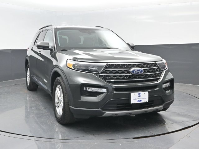 Certified 2023 Ford Explorer XLT w/ Equipment Group 202A AWD/4WD image 2