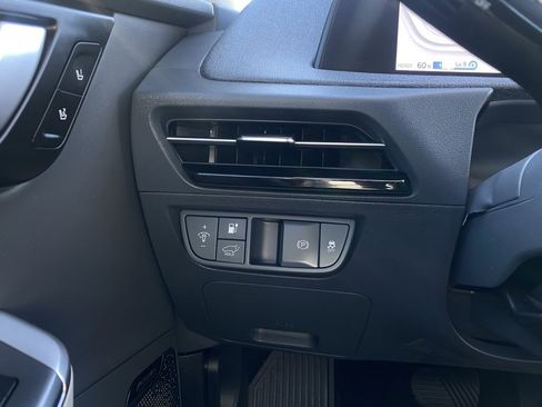 Used 2024 Kia EV6 Wind image 13