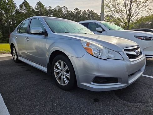 Used 2012 Subaru Legacy 2.5i Premium image 2