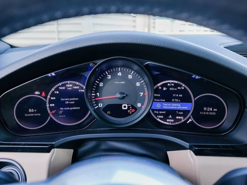 Certified 2023 Porsche Cayenne image 15