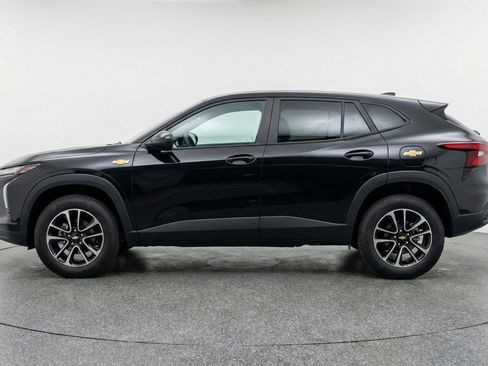 Used 2025 Chevrolet TrailBlazer LT image 5