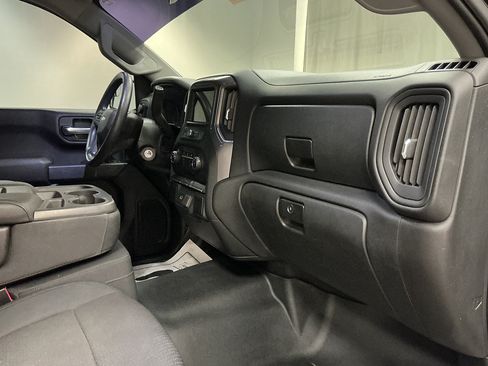 Used 2019 Chevrolet Silverado 1500 Custom w/ Trailering Package AWD/4WD image 34