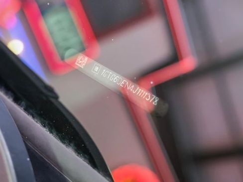 Used 2018 GMC Canyon SLT image 51