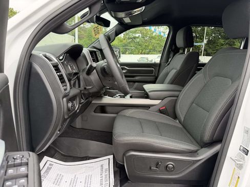 Used 2025 RAM 1500 Big Horn AWD/4WD image 18
