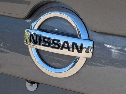 Used 2023 Nissan Sentra SR w/ SR Premium Package FWD image 12