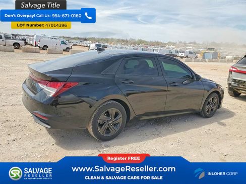 Used 2021 Hyundai Elantra SEL w/ Cargo Package image 4