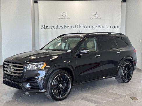 New 2026 Mercedes-Benz GLS 450 4MATIC image 1