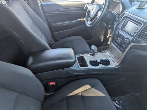 Used 2015 Jeep Grand Cherokee Laredo w/ Quick Order Package 23E image 11