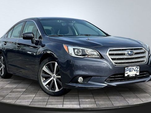 Used 2017 Subaru Legacy 3.6R Limited AWD/4WD image 3