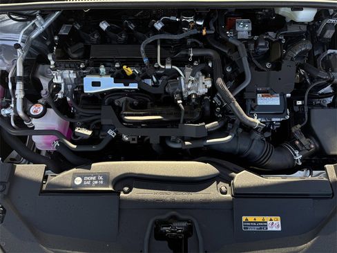 Used 2024 Toyota Prius Limited image 30