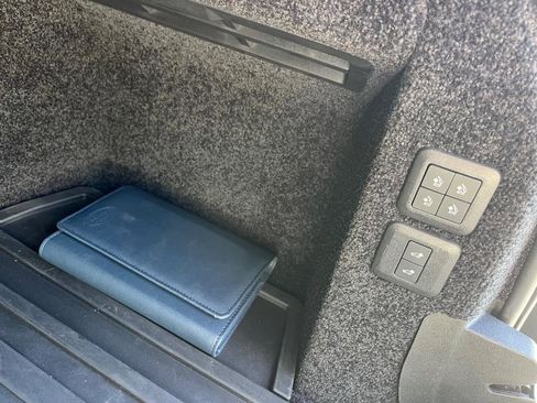 Used 2018 Land Rover Range Rover Supercharged image 28