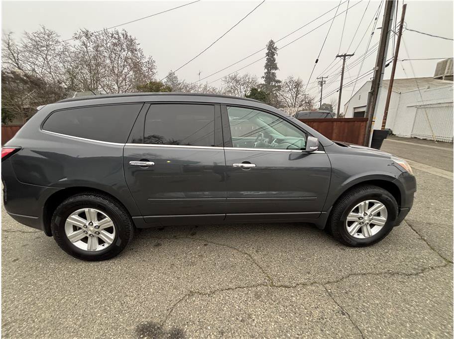 Used 2013 Chevrolet Traverse LT AWD/4WD image 3