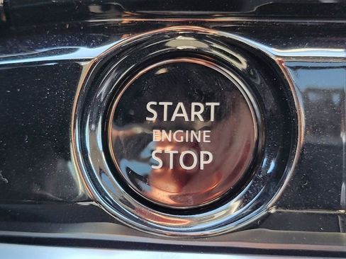 New 2025 Nissan Pathfinder SV w/ SV Premium Package image 22