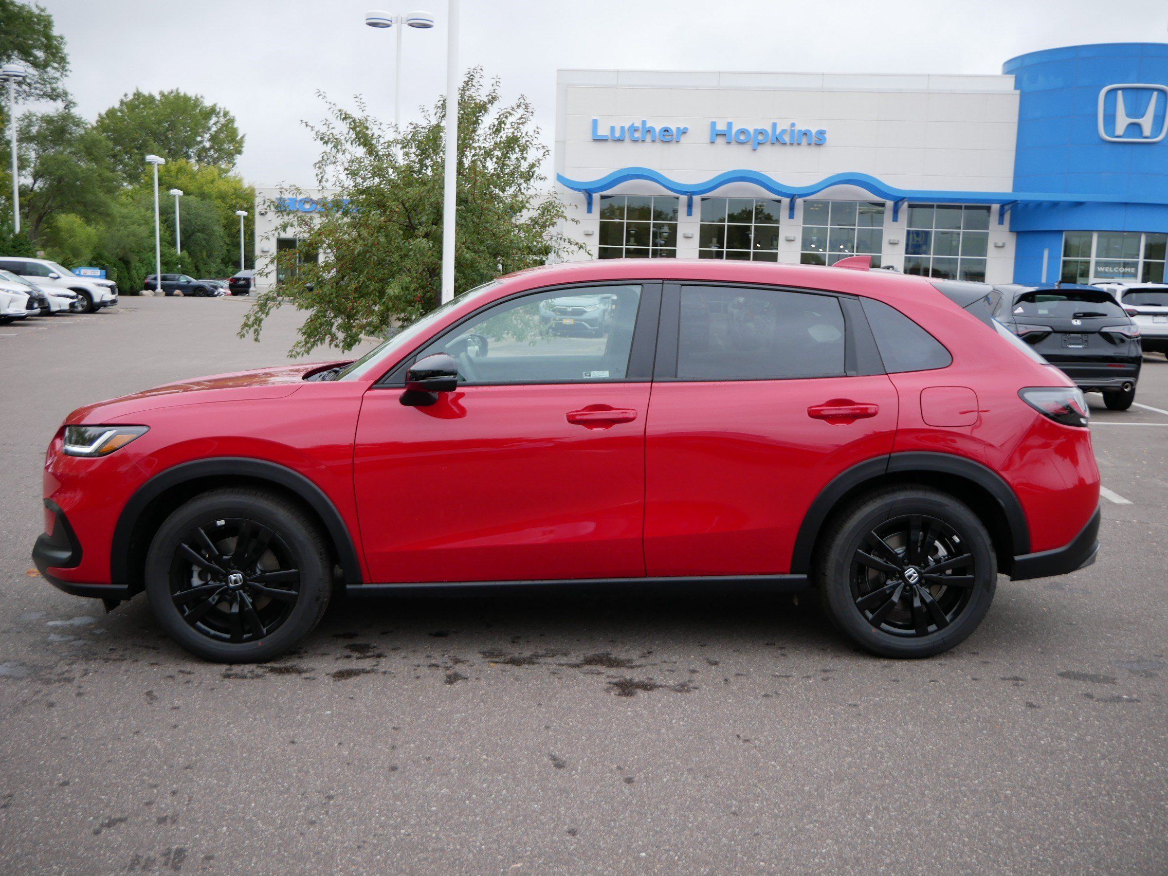 Used 2027 Honda HR-V Sport image 4