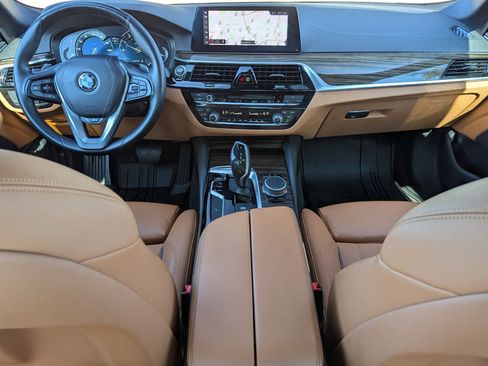 Used 2019 BMW 540i xDrive w/ Convenience Package image 17