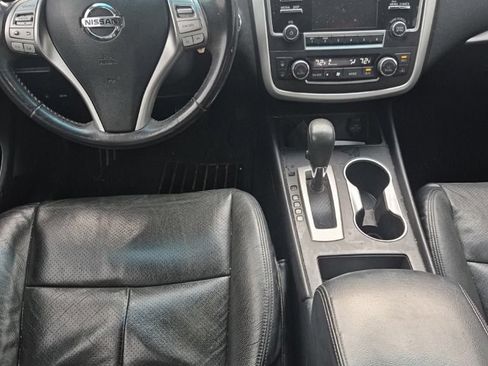 Used 2017 Nissan Altima 2.5 SV FWD image 10