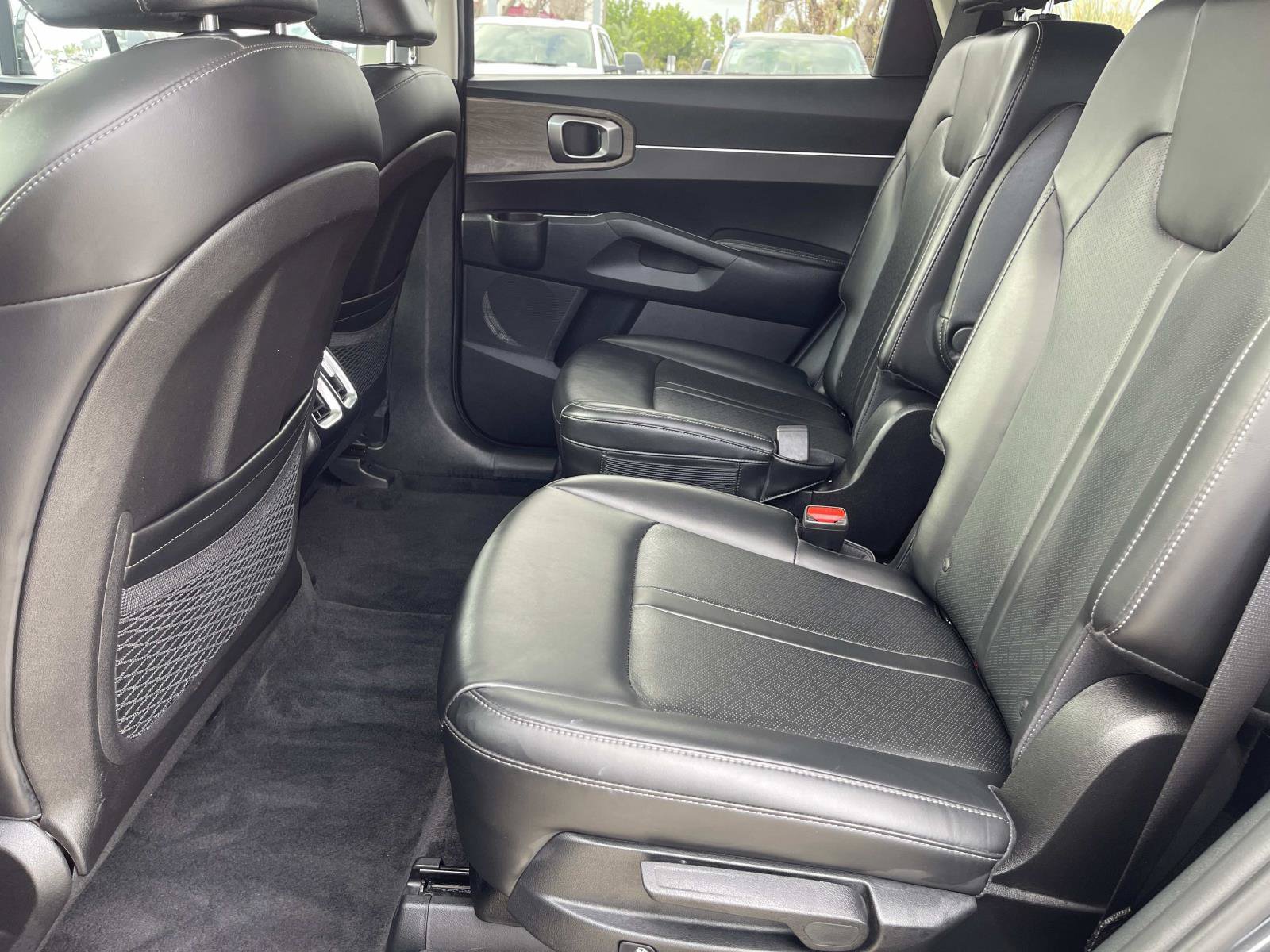 Used 2023 Kia Sorento EX w/ Panoramic Sunroof Package FWD image 13