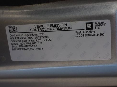 Used 2021 Chevrolet Colorado ZR2 w/ ZR2 Dusk Special Edition image 13