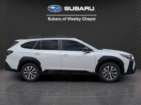 Certified 2025 Subaru Outback Premium w/ Popular Package #1A AWD/4WD image 4