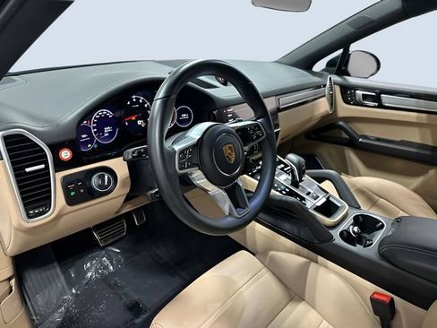 Used 2023 Porsche Cayenne S AWD/4WD image 13