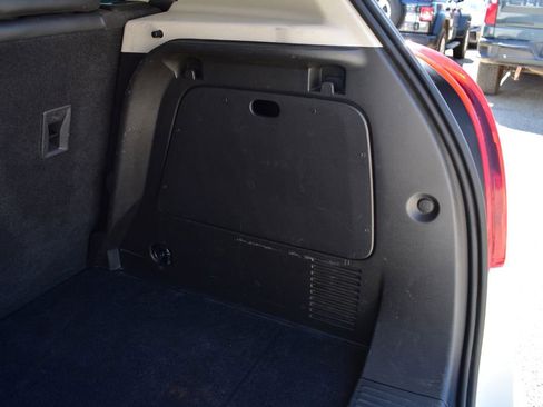 Used 2019 Buick Encore Essence FWD image 24