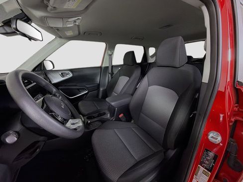 Used 2025 Kia Soul S FWD image 13