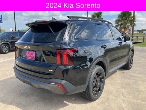 Used 2024 Kia Sorento SX Prestige image 7