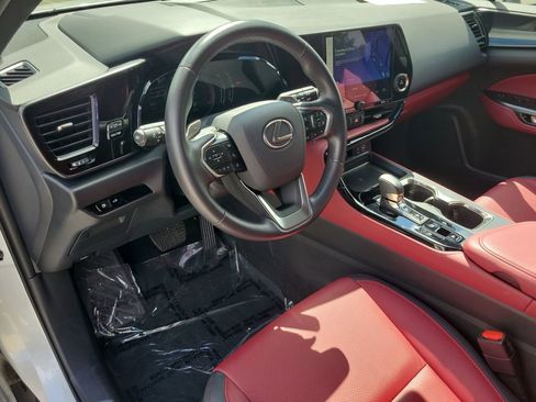 Used 2025 Lexus NX 250 FWD w/ Accessory Package (K3) image 19