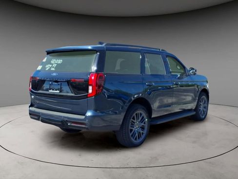 New 2026 Ford Expedition Platinum AWD/4WD image 9