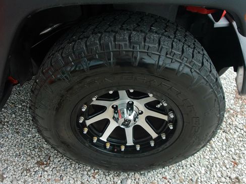 Used 2013 Jeep Wrangler Sport AWD/4WD image 25