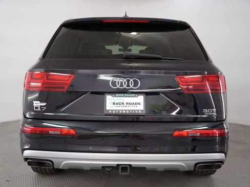 Used 2018 Audi Q7 3.0T Prestige AWD/4WD image 8