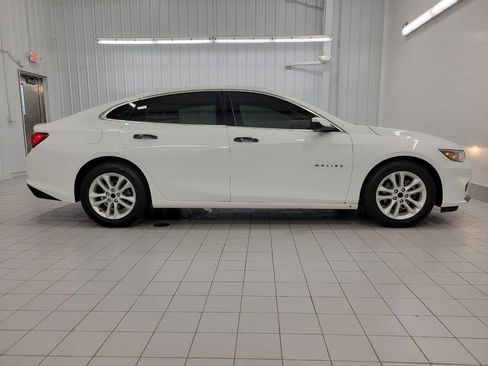 Used 2016 Chevrolet Malibu LT image 11