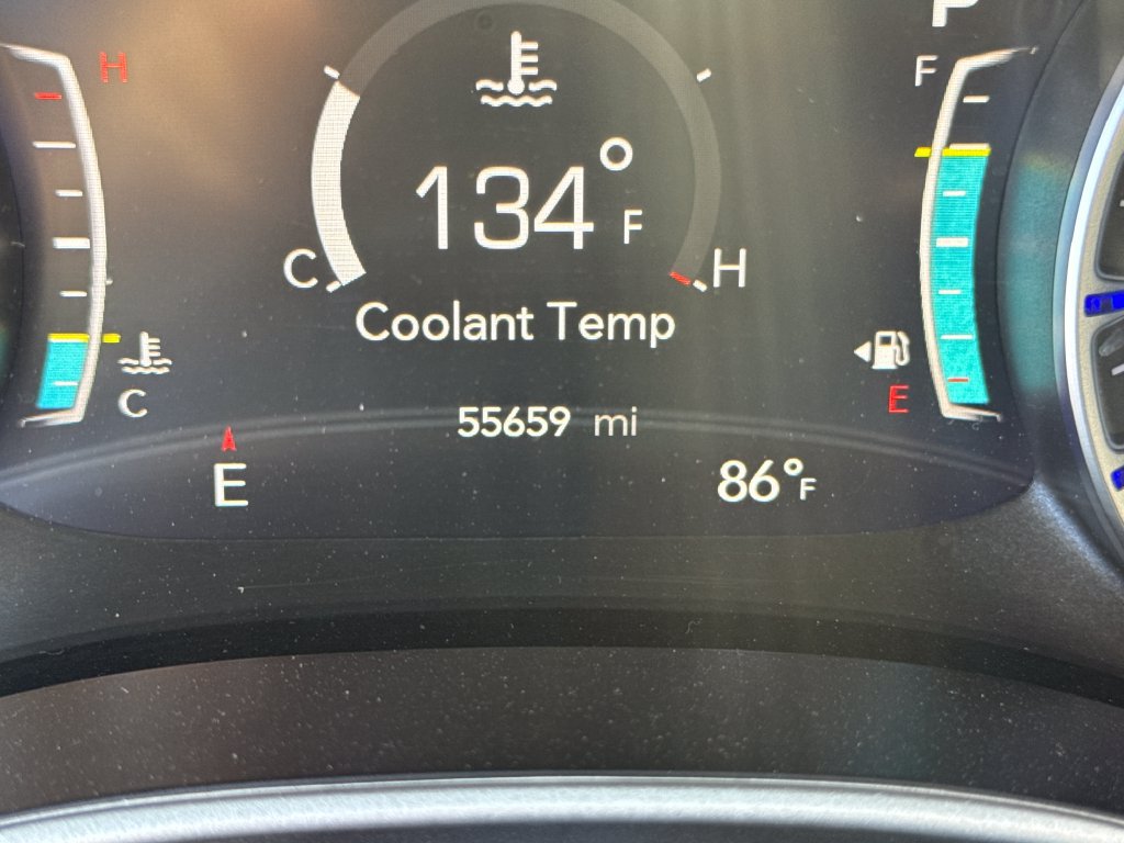 Used 2024 Chrysler Pacifica Touring-L FWD image 21