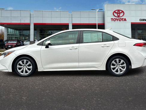 Used 2023 Toyota Corolla LE image 7