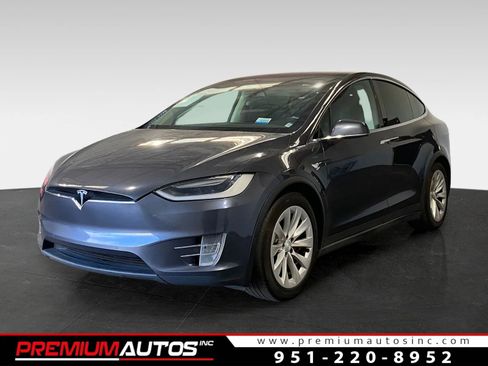 Used 2016 Tesla Model X 90D image 1
