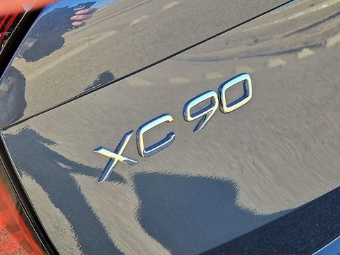 New 2026 Volvo XC90 B6 Ultra w/ Protection Package Premier image 11