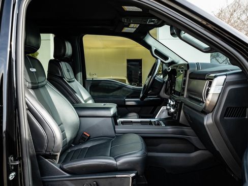 Used 2025 Ford F250 Platinum image 23