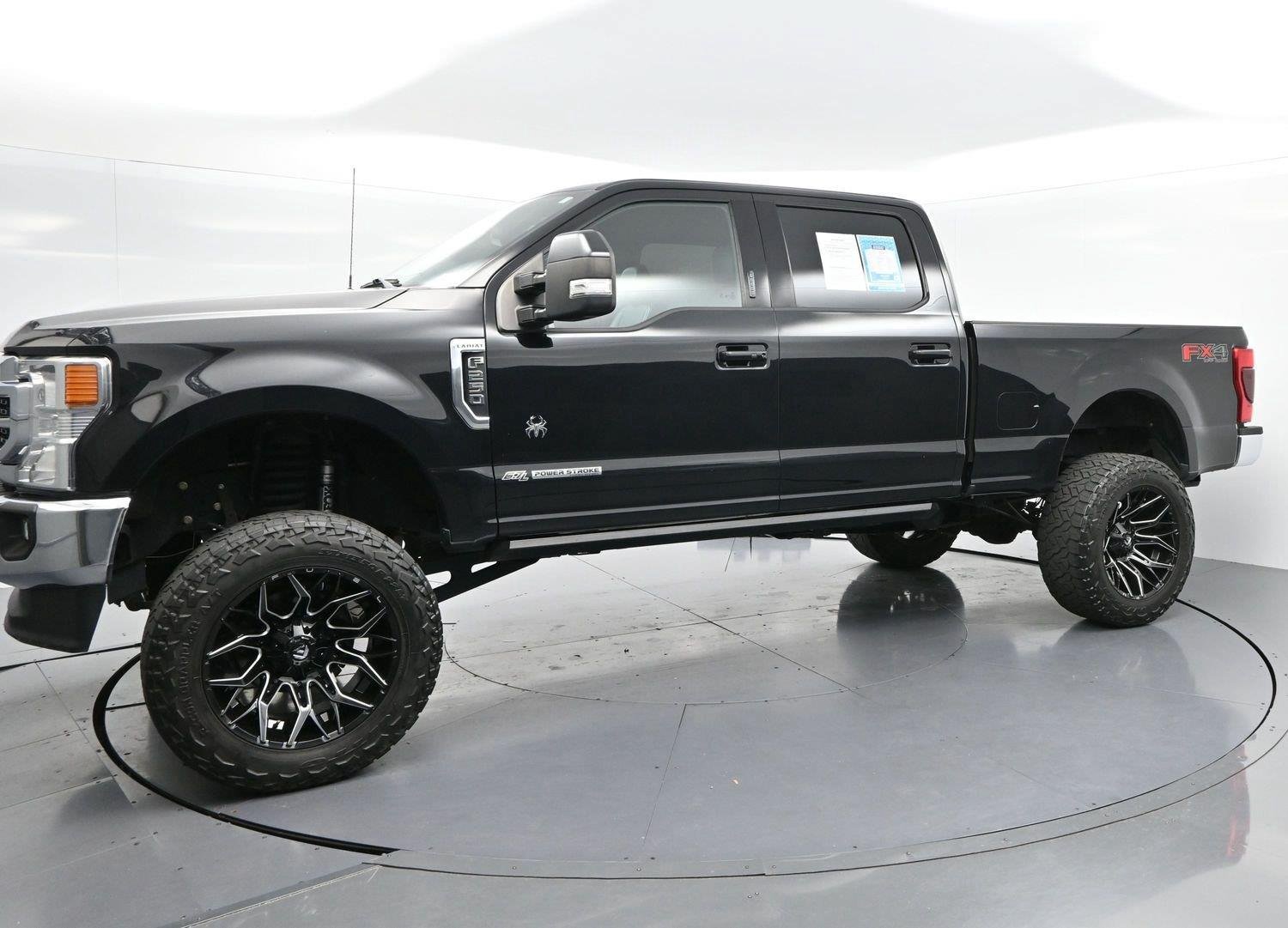 Used 2022 Ford F250 Lariat w/ Lariat Ultimate Package AWD/4WD image 4