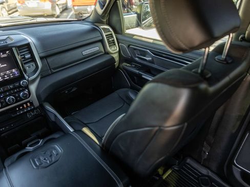 Used 2019 RAM 1500 Laramie AWD/4WD image 32
