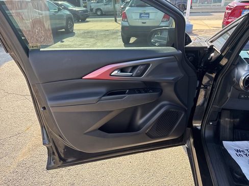 Used 2025 Chevrolet Equinox EV RS image 13