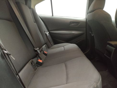 Used 2022 Toyota Corolla LE FWD image 19
