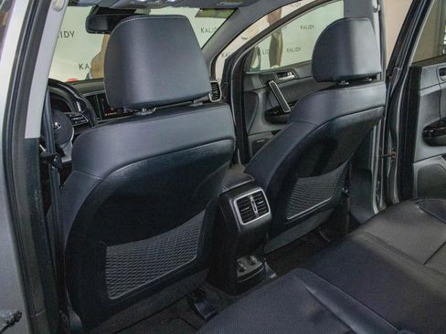 Used 2022 Kia Sportage EX w/ EX Technology Package image 10