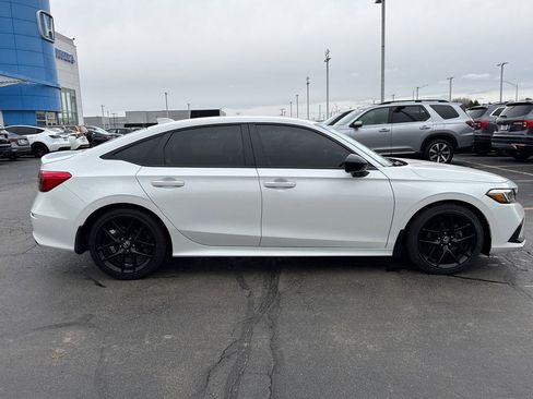 Certified 2024 Honda Civic Sport image 12