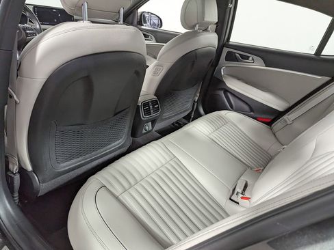 Used 2023 Genesis G70 2.0T w/ Sport Prestige Package image 42