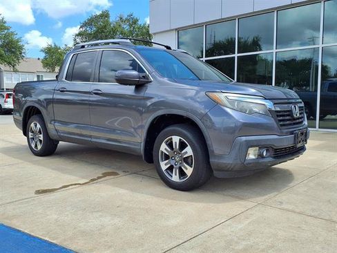 Used 2017 Honda Ridgeline RTL image 2