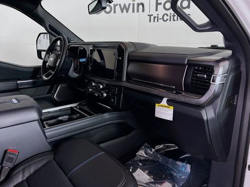 New 2026 Ford F350 Platinum image 30